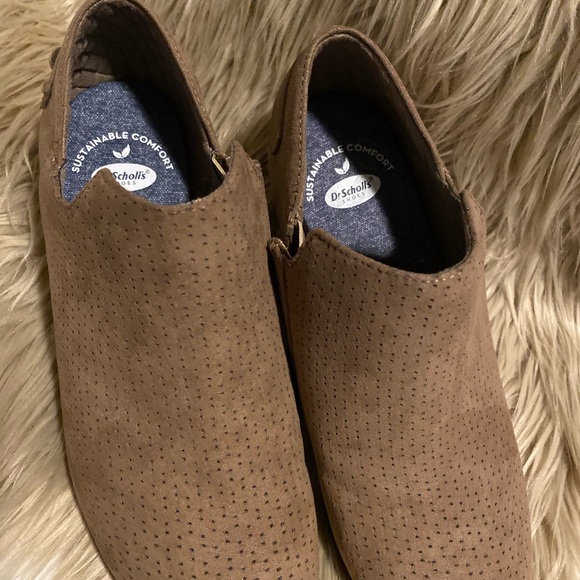 Dr. Scoll’s Booties, size 8 brand New, color Tan - Picture 3 of 6